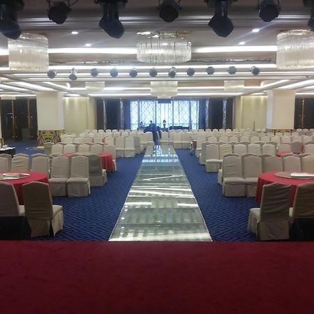 הוההוט Angel Garden Hotel מראה חיצוני תמונה