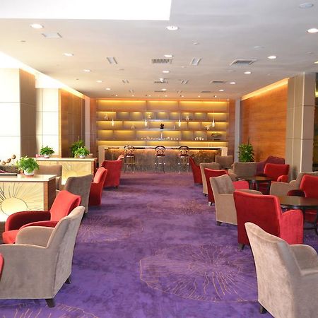 הוההוט Angel Garden Hotel מראה חיצוני תמונה