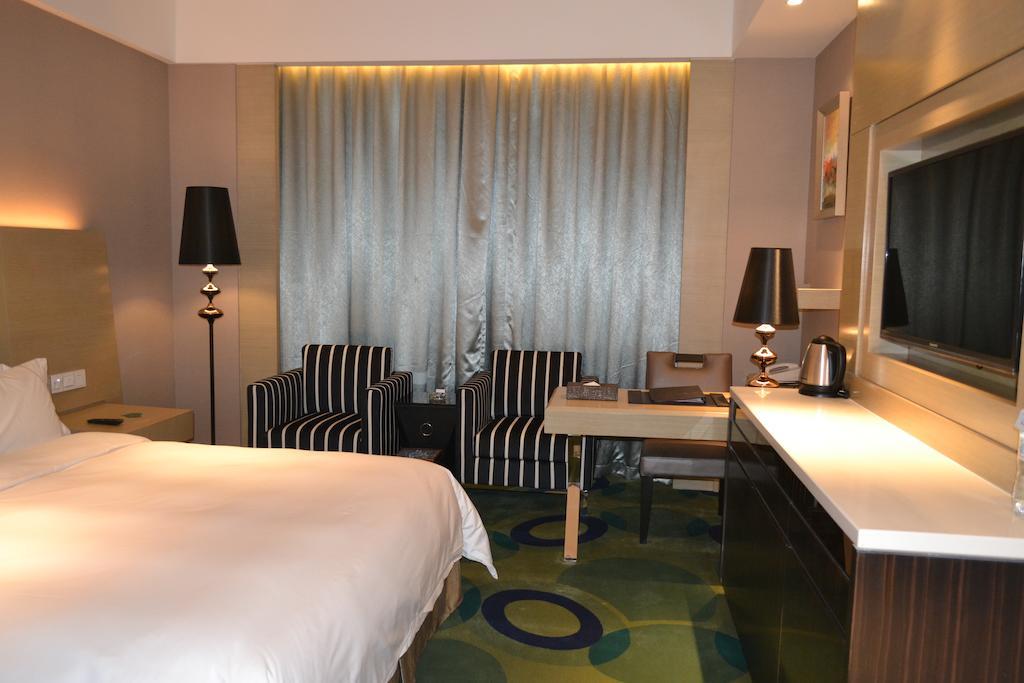 הוההוט Angel Garden Hotel חדר תמונה
