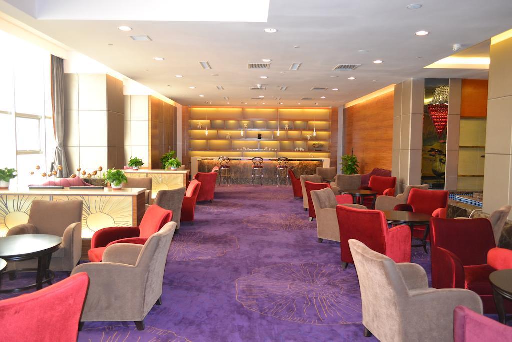 הוההוט Angel Garden Hotel מראה חיצוני תמונה