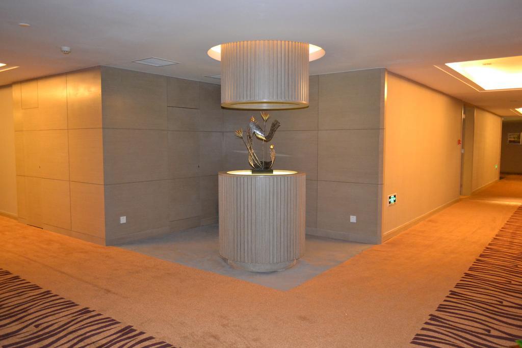 הוההוט Angel Garden Hotel מראה חיצוני תמונה