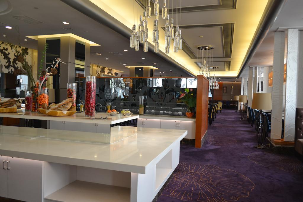 הוההוט Angel Garden Hotel מראה חיצוני תמונה