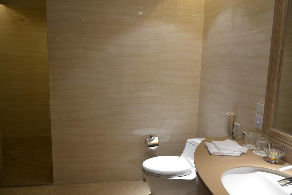 הוההוט Angel Garden Hotel מראה חיצוני תמונה
